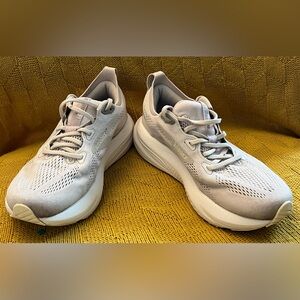 Brooks Glycerin 23 Women’s Running Sneakers London Fog Almond Color Size 9